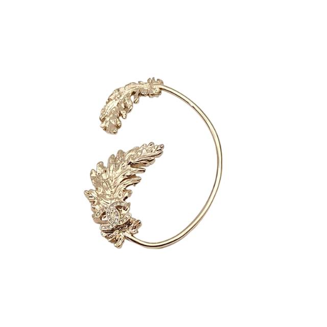 CHANEL 25S Feather & Bird Hoop Earrings Alloy