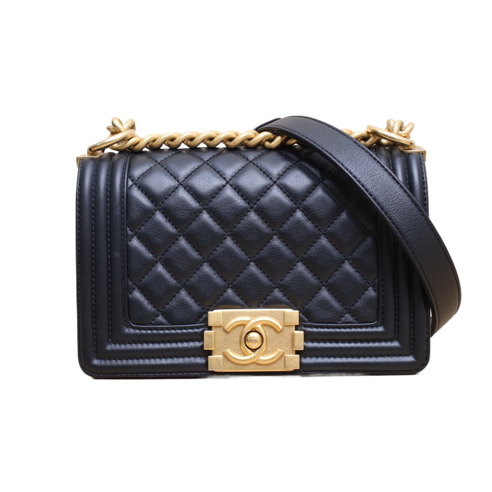 CHANEL Le Boy Small 20.5cm in Leather