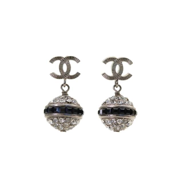 CHANEL 17P Ball Earrings With Crystals Alloy