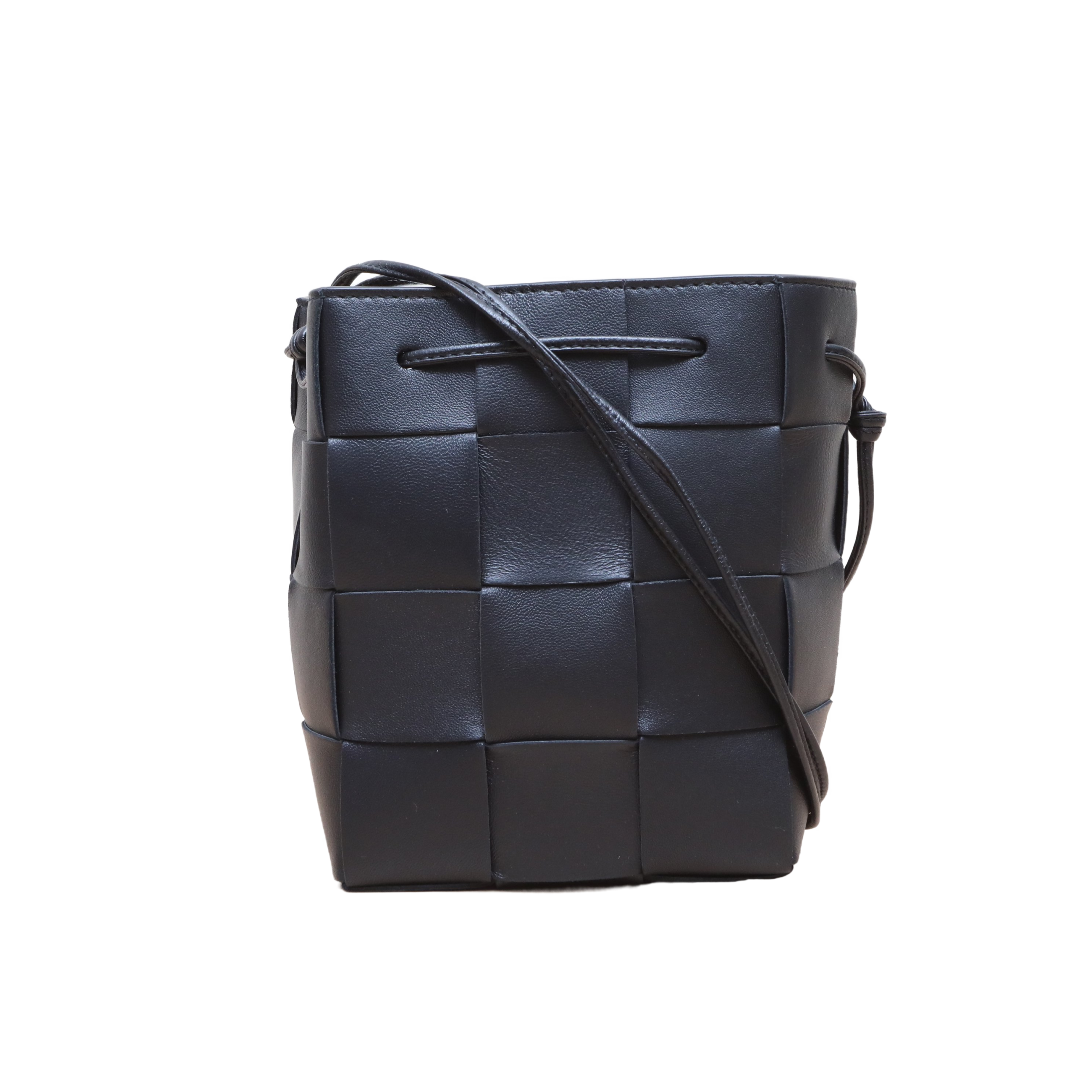 BOTTEGA VENETA Cassette Bucket Bag in Leather