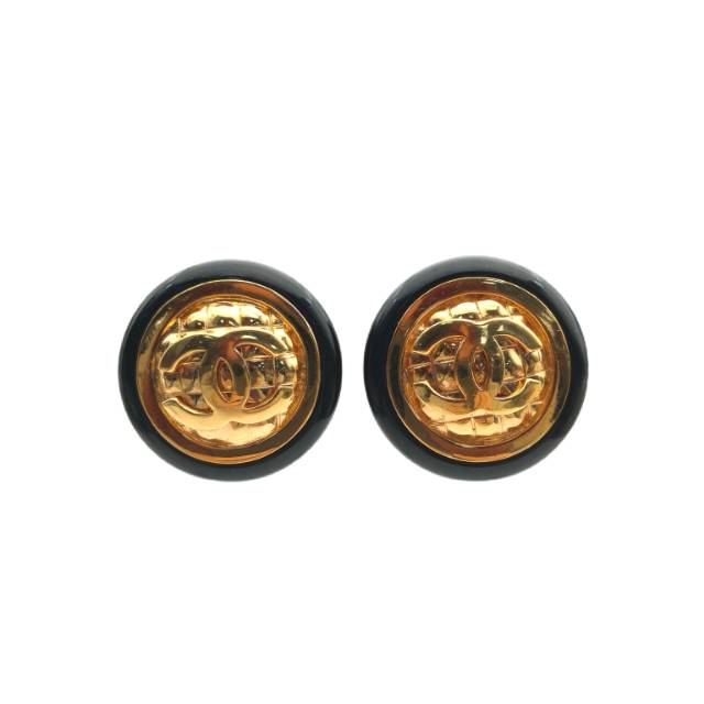 CHANEL QUILTED C LOGO EAR CLIPS ALLOY