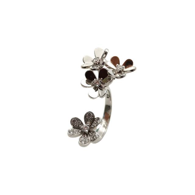 VAN CLEEF & ARPELS FLORA FRIVOLE RING WITH DIAMONDS 18K WHITE GOLD