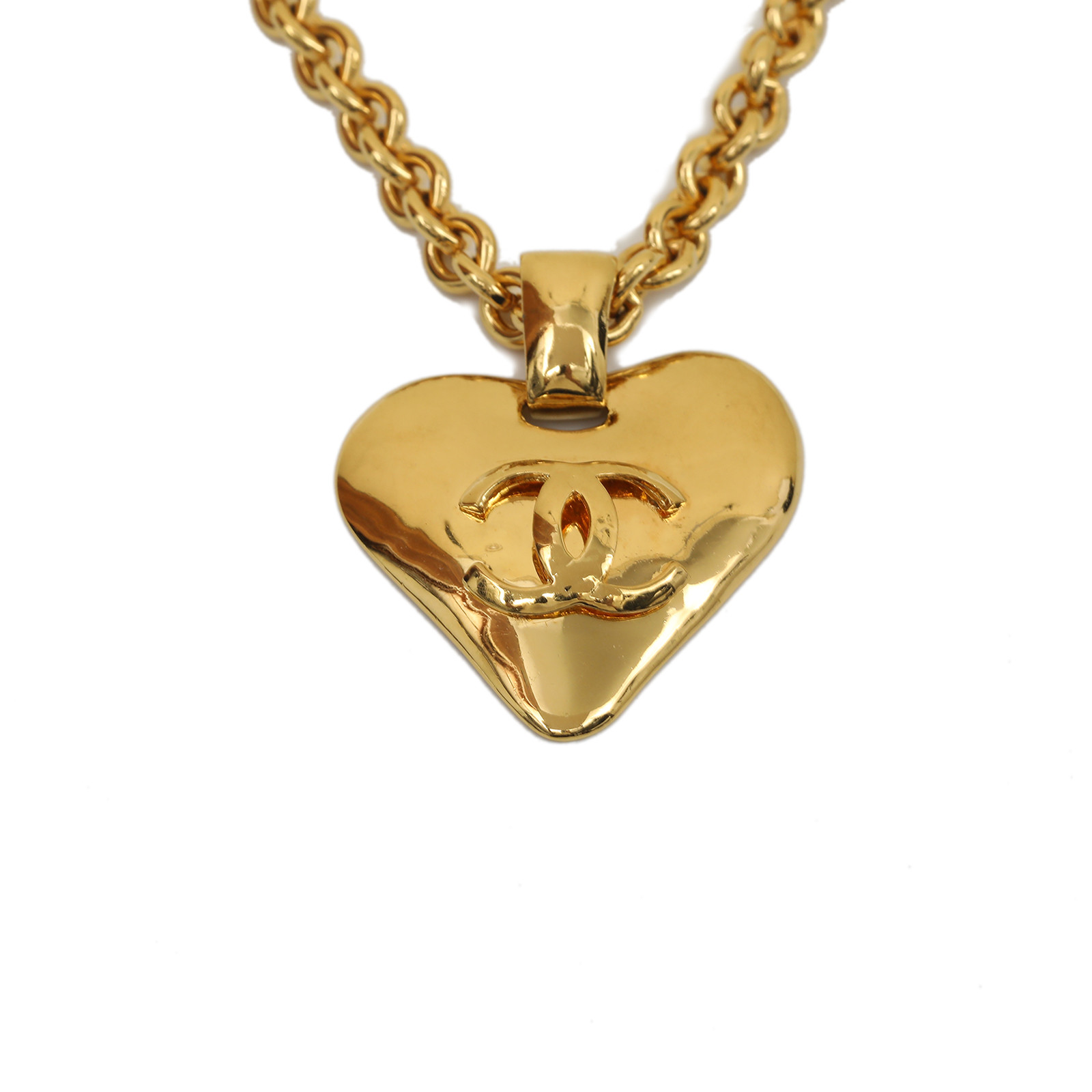 CHANEL Vintage Heart Necklace