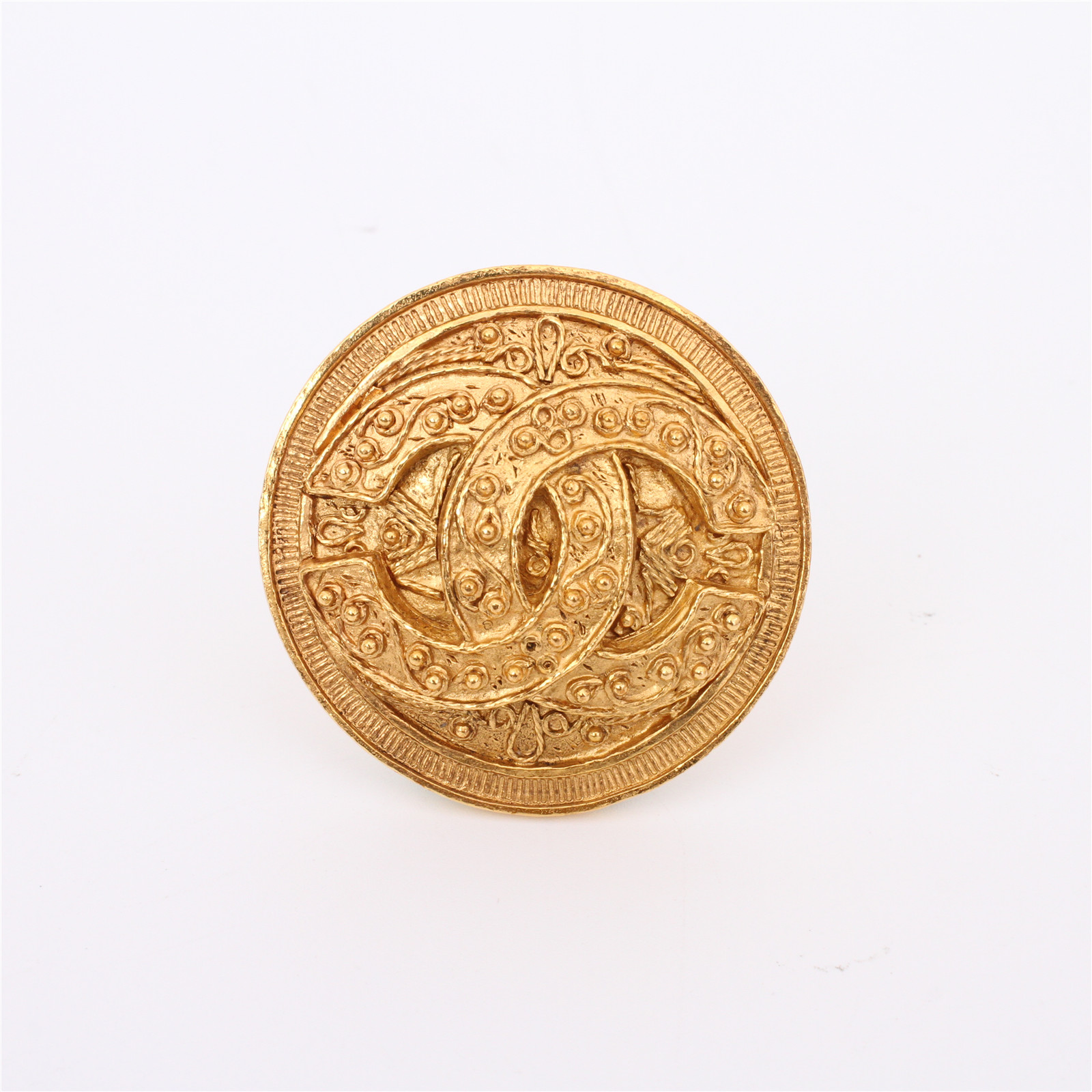 CHANEL Vintage Grapevine Brooch