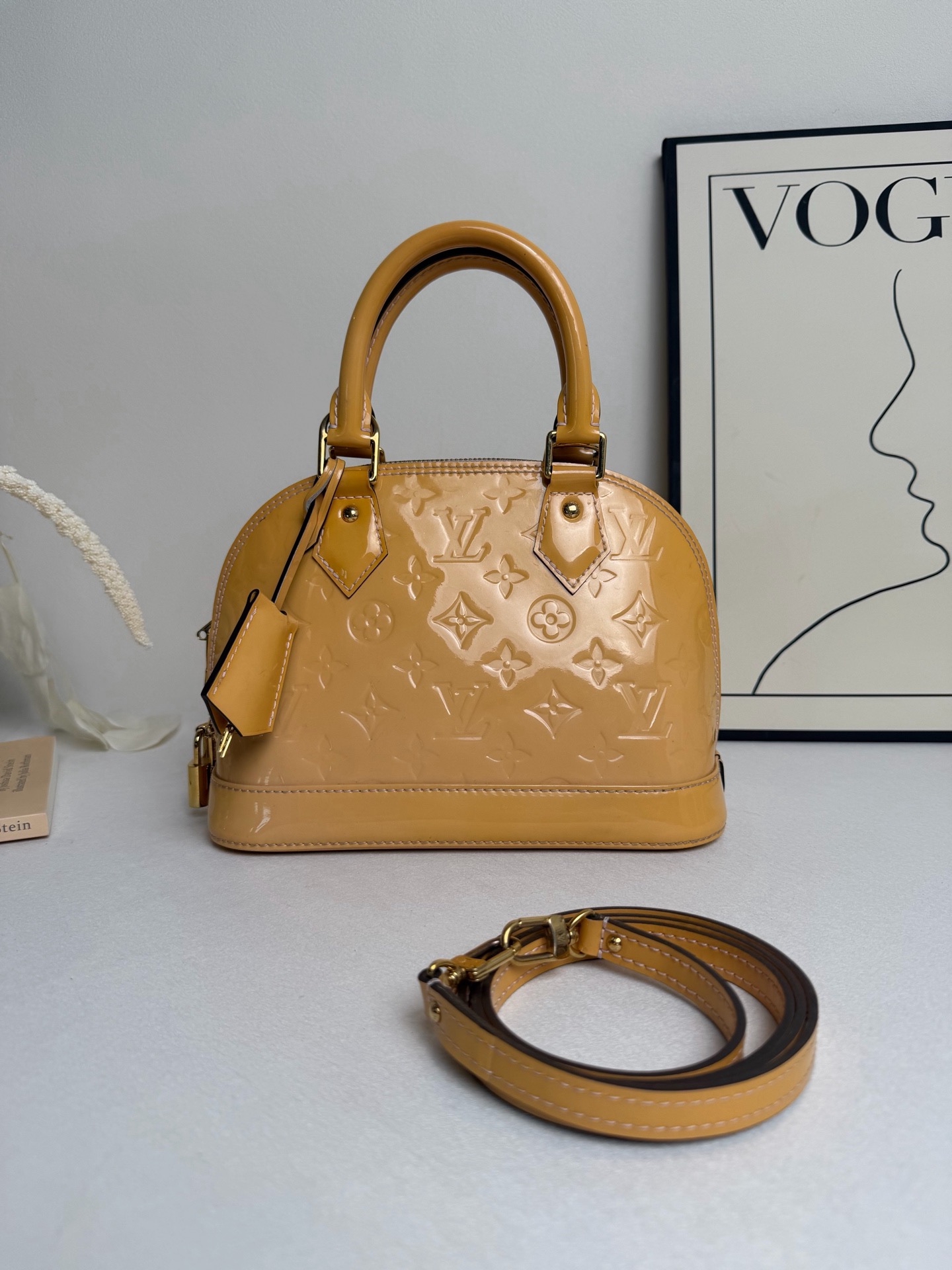 LOUIS VUITTON Alma BB Vernis Handbag
